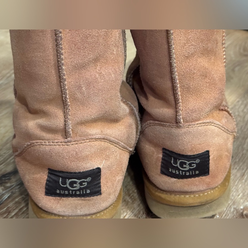 🤎 UGG Australia Classic Short Boots – Tan 🤎